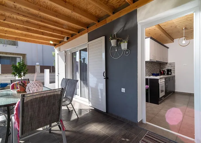 Sophia's House Toroni